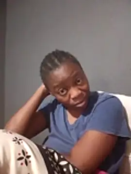 sexyhotchic93 online show from October 28, 7:38 pm