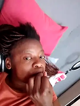 sexyhotchic93 online show from November 13, 8:35 am