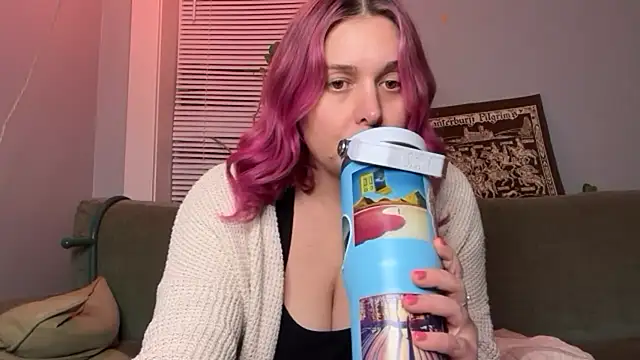 Snapshot of KandyHart chatting on November 14, 1:15 am KandyHart online show from November 14, 1:15 am