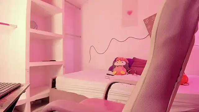 Valy hot online show from October 17, 4:31 pm