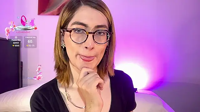 rousseblossom online show from September 15, 11:16 pm