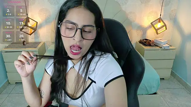 AIXATRISTA1 online show from January 8, 7:38 pm