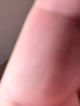 Snapshot of Single_White_Male chatting on November 29, 3:59 pm Single White Male online show from November 29, 3:59 pm