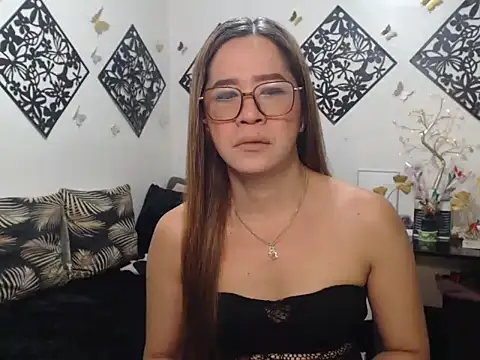 TheMISTRESSx69 online show from May 6, 10:15 pm