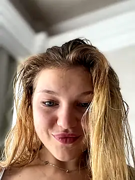 Emaline Fane online show from October 18, 9:32 am