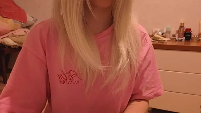 Snapshot of crispy_alisia chatting on July 3, 8:26 pm crispy alisia online show from July 3, 8:26 pm