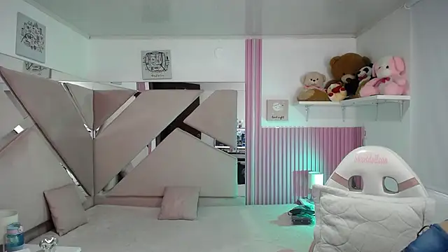 Snapshot of Mia_garcia28 chatting on October 14, 7:58 pm Mia garcia28 online show from October 14, 7:58 pm