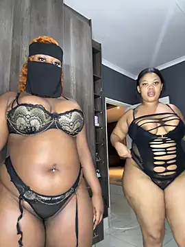 Snapshot of Thick_Ass_Barbiie chatting on February 8, 8:45 pm Thick Ass Barbiie online show from February 8, 8:45 pm