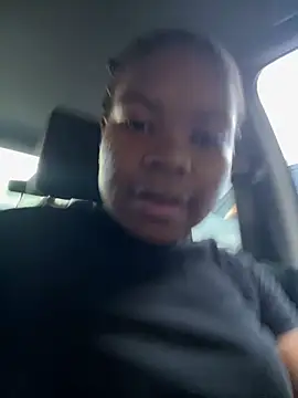 Snapshot of Thick_Shawtyy chatting on November 11, 3:56 pm Thick Shawtyy online show from November 11, 3:56 pm