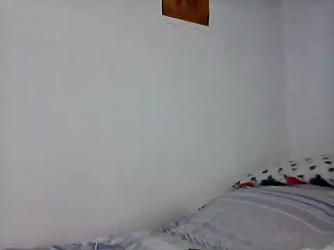 nhayasquirt online show from October 9, 10:35 am