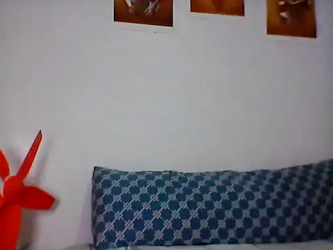 nhayasquirt online show from October 14, 10:05 am