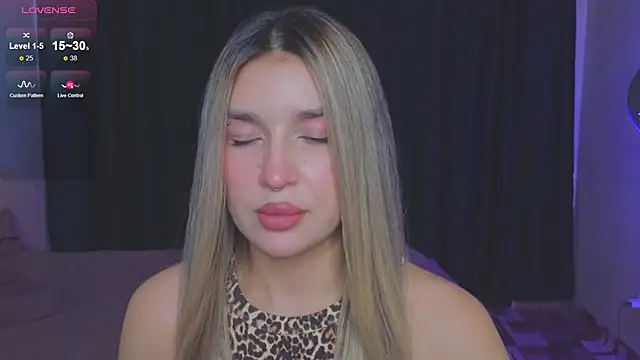 RoxyChill online show from September 24, 8:12 pm