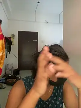 Snapshot of dreamcouple24 chatting on November 1, 7:43 am dreamcouple24 online show from November 1, 7:43 am