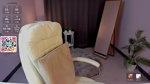 Snapshot of cute_luucy chatting on March 2, 5:08 am cute luucy online show from March 2, 5:08 am