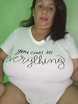 Snapshot of luzdanna chatting on June 10, 7:35 pm luzdanna online show from June 10, 7:35 pm