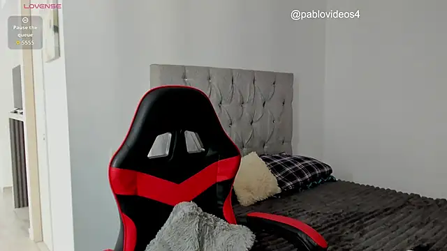 Snapshot of Nicolasmontoya16 chatting on October 29, 6:31 pm Nicolasmontoya16 online show from October 29, 6:31 pm