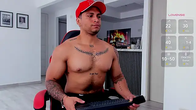 Snapshot of Nicolasmontoya16 chatting on November 2, 6:54 pm Nicolasmontoya16 online show from November 2, 6:54 pm