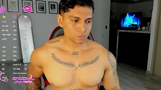 Snapshot of Nicolasmontoya16 chatting on November 13, 11:25 pm Nicolasmontoya16 online show from November 13, 11:25 pm