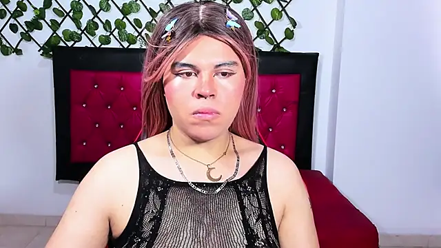 Lady Evelynn online show from October 1, 8:59 pm