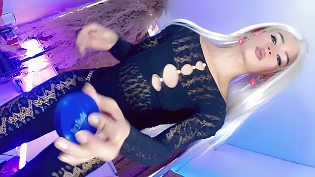 ravenous charmer online show from November 30, 2:10 pm