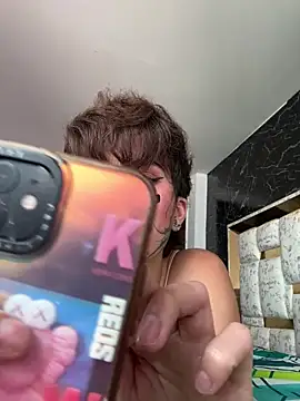 DayanaDG online show from February 4, 9:09 pm