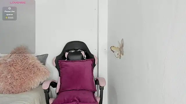 mari-ross online show from March 30, 2:01 am