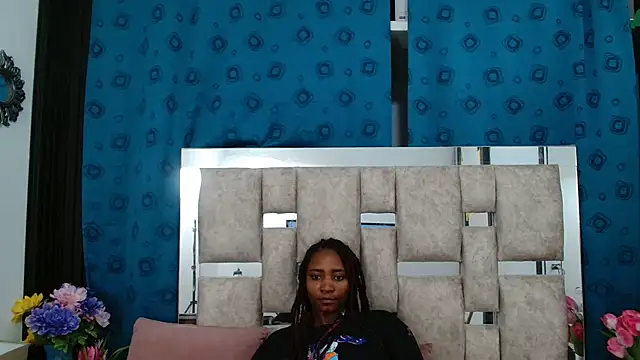 Snapshot of AmbarSmit chatting on November 6, 7:04 pm AmbarSmit online show from November 6, 7:04 pm