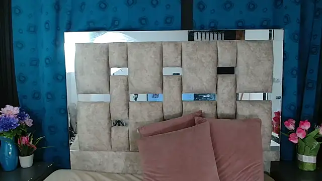 Snapshot of AmbarSmit chatting on November 11, 8:42 pm AmbarSmit online show from November 11, 8:42 pm