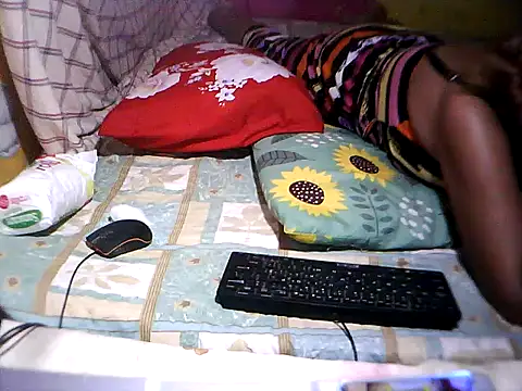 Snapshot of ImSoHorny4uxxx chatting on September 19, 4:47 am ImSoHorny4uxxx online show from September 19, 4:47 am
