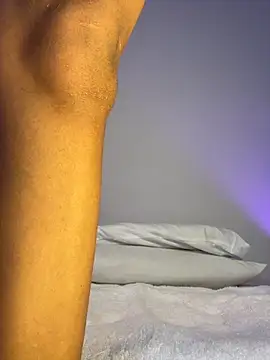 Snapshot of hade_rosse chatting on September 12, 1:55 pm hade rosse online show from September 12, 1:55 pm