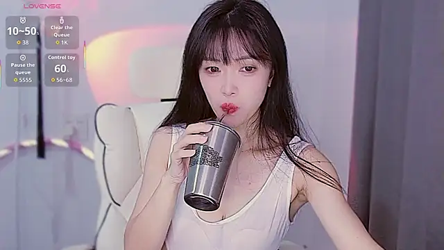 XiaoNana  online show from November 15, 8:55 am