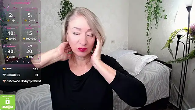 hunters woman online show from October 11, 2:22 am