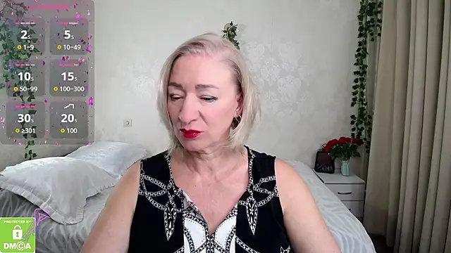 hunters woman online show from November 9, 2:04 pm