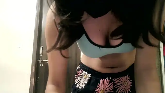 Aarohi An online show from April 18, 12:31 pm