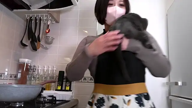 Snapshot of miyuki105 chatting on October 13, 7:08 am miyuki105 online show from October 13, 7:08 am