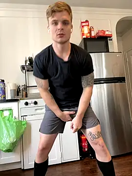 Snapshot of King_Kev_ chatting on September 28, 7:52 pm King Kev online show from September 28, 7:52 pm