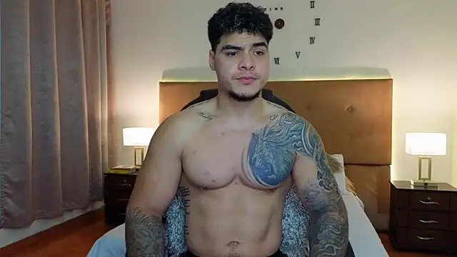 Snapshot of Steven_Velez chatting on April 24, 2:14 am Steven Velez online show from April 24, 2:14 am