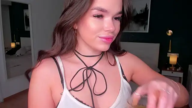 HollisHearl online show from November 28, 6:38 am