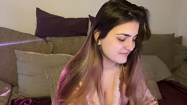 Vivalenti Kiss online show from November 5, 12:27 pm