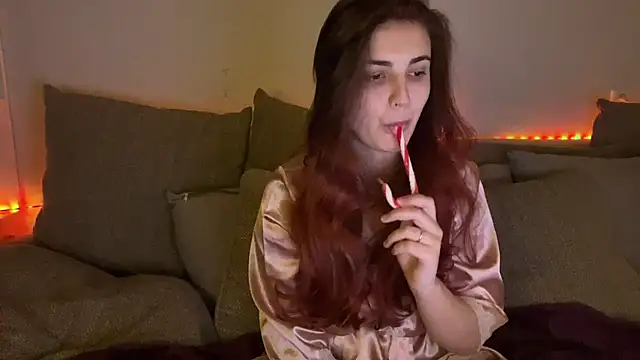 Vivalenti Kiss online show from December 14, 4:23 pm