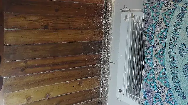 Snapshot of g0lden_are0las89 chatting on September 19, 10:16 am g0lden are0las89 online show from September 19, 10:16 am