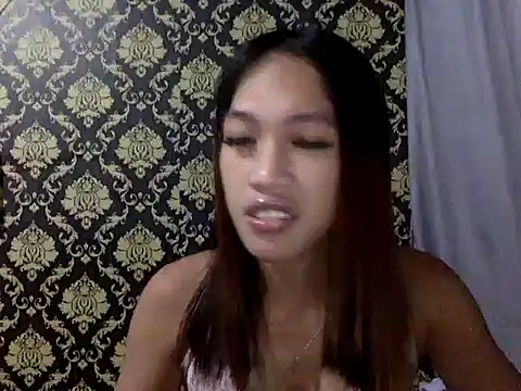 your wifey online show from October 11, 11:31 am