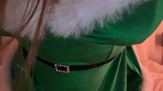 Snapshot of xbluex19x chatting on December 19, 1:23 am xbluex19x online show from December 19, 1:23 am