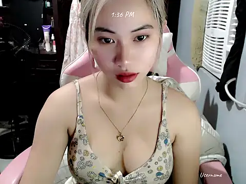 Rainea149 online show from December 5, 5:38 am