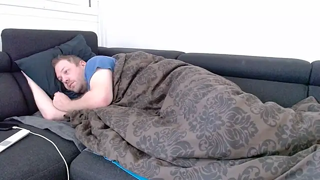 Snapshot of Hijuga chatting on October 1, 8:42 am Hijuga online show from October 1, 8:42 am