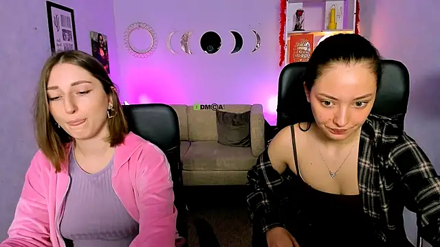 eva smiith  online show from April 15, 5:47 am