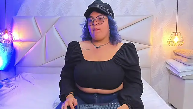 Snapshot of lulukawai16 chatting on November 14, 7:12 pm lulukawai16 online show from November 14, 7:12 pm