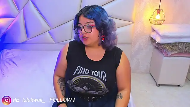 Snapshot of lulukawai16 chatting on December 5, 7:21 pm lulukawai16 online show from December 5, 7:21 pm