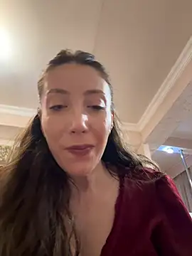 HellaryTourent online show from February 7, 6:33 pm