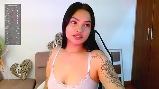 Snapshot of gaby_saikoz chatting on October 14, 4:57 am gaby saikoz online show from October 14, 4:57 am